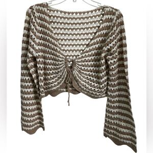Crochet Knit Sweater
Color: Khaki/Ivory
Khaki/Ivory size Medium NWOT
